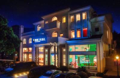 中小酒店突围密码：流量、AI、供应链三位一体生存攻略