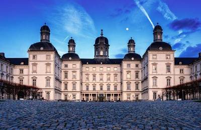 五星酒店缩减，老旧酒店加速淘汰，未来品牌替代星级