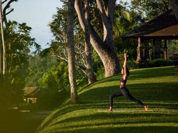 COMO-Shambhala-Estate-Yoga at the Lawn 2.jpg