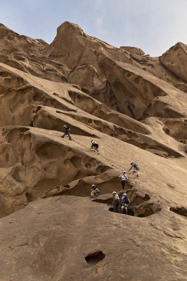 1766327697.jpg DesertRock_Activity_04_Climbing_Group_Portrait_副本.jpg