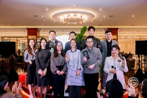 1762143281.jpg AJNB5682.jpg